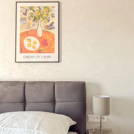 River View Design Apartment, 14th Floor, Citycenter, Ac, Parking * 브라티슬라바