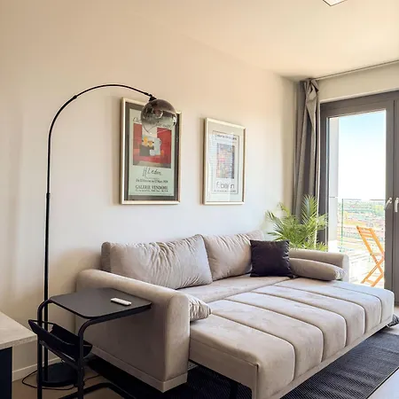 River View Design Apartment, 14th Floor, Citycenter, Ac, Parking * 브라티슬라바