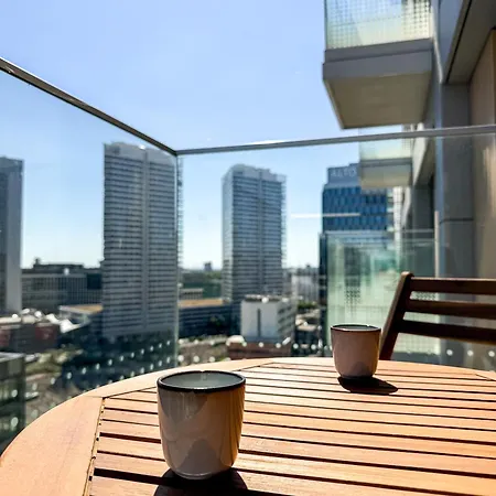 River View Design Apartment, 14th Floor, Citycenter, Ac, Parking 아파트