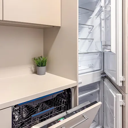 River View Design Apartment, 14th Floor, Citycenter, Ac, Parking 브라티슬라바